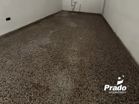 Local en Alquiler en Altos De San Lorenzo, $ 500.000