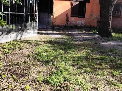 San Juan 2700, Piso 0