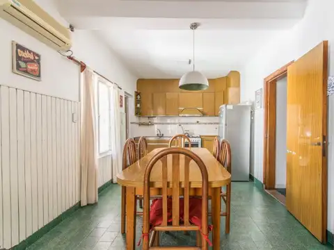 Casa 4 ambientes con 1 baño