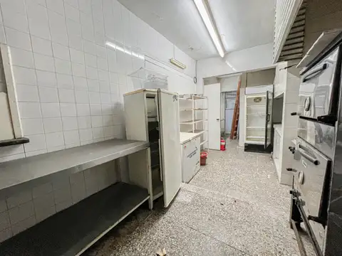 Local 400 m2- Av Jara y 9 de julio