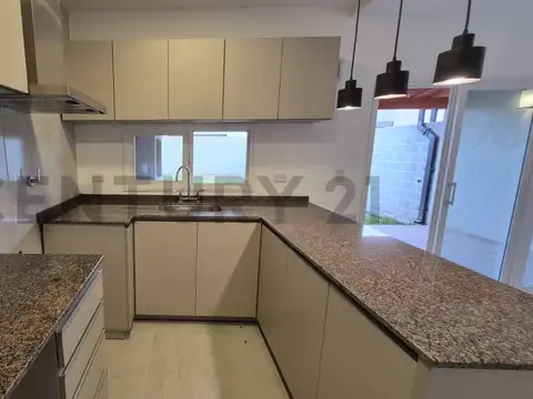 Casa en Venta 1 año