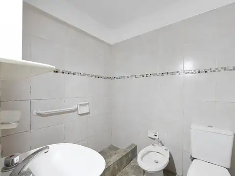 Venta Departamento 3 Ambientes con Balcón en Parque Chacabuco