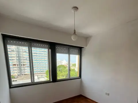 Departamento en Alquiler en Plaza Rocha, $ 850.000