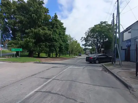 Galpón 202 m² en Tigre | Entrada para Camión | Luz Trifásica