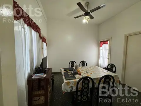 Depto Tipo Casa en Venta 45 años