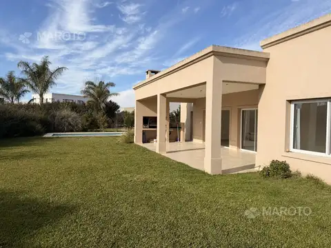Casa en Alquiler en El Canton Norte con pileta