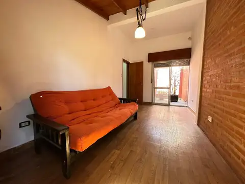 VENTA PH DE 4 AMBIENTES CON PATIO - BANFIELD