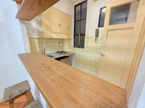 MONOAMBIENTE MUY BIEN UBICADO, FRENTE AL OBELISCO