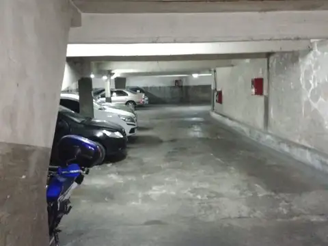 COCHERA EN PLANTA BAJA ENTRADA POR RAMPA