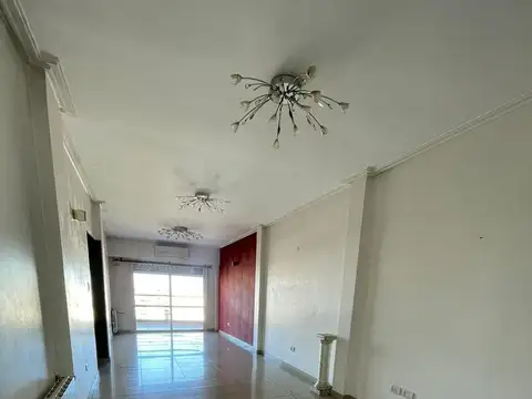 Departamento  de categoría en venta de 4 ambientes con cochera y baulera - Wilde