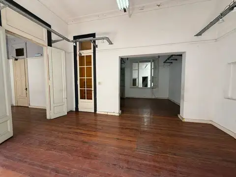 Depto Tipo Casa en Venta 80 años