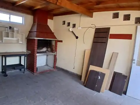 Depto Tipo Casa 4 ambientes con 1 baño