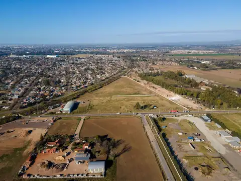 Av. Silvestre Begnis 1100 'G1