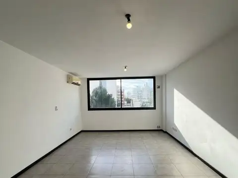 Monoambiente con cochera en zona universidades de La Plata