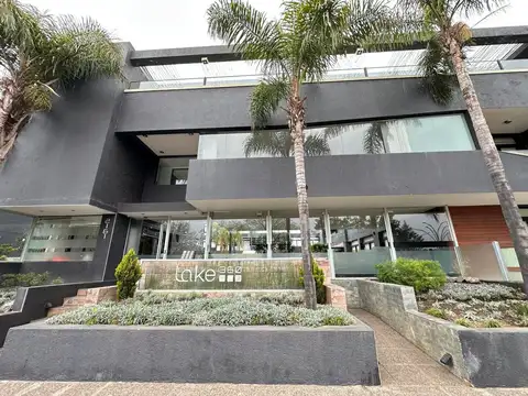 Arturo Illia esq Gobernador Ortiz 100