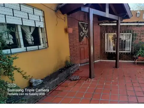 Venta 2 locales con vivienda en Virrey del Pino