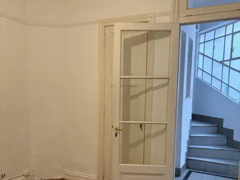 Depto Tipo Casa en Alquiler de 6 ambientes