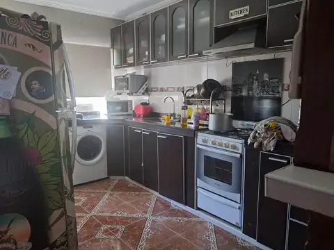 Casa 7 ambientes con 3 baños