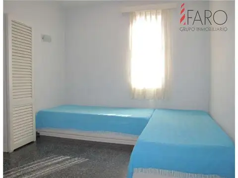 Apartamento en Mansa 1 dormitorio 1 baño cochera