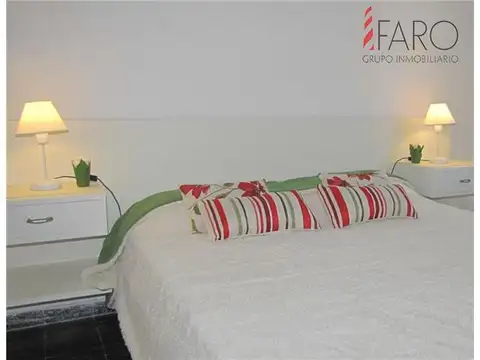 Apartamento en Mansa 1 dormitorio 1 baño cochera
