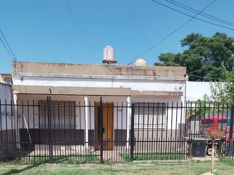 Ph casa al frente en alquiler en Jose Clemente Paz