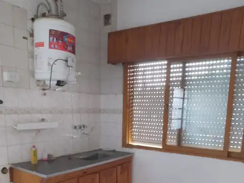 Depto Tipo Casa en Alquiler de 3 ambientes