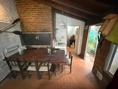 Quincho con piscina en Venta - Montecarlo