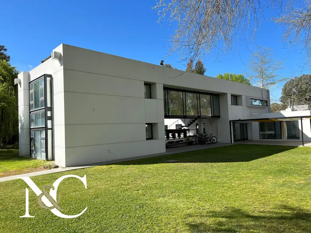 Casa en Abril Club De Campo