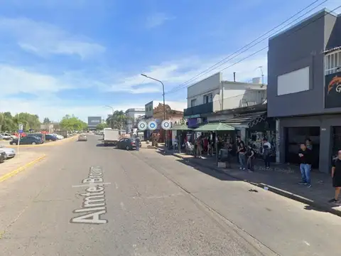 Local en Alquiler en Tigre Centro, USD 600