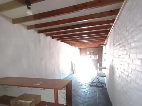 Local apto todo tipo de rubro.