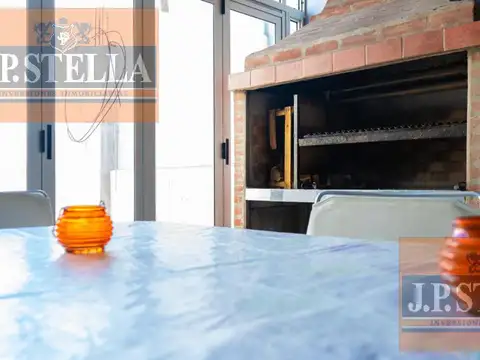 PH 2 Amb c/Quincho, 2 piso x Escalera - 113 m² Cub.- San Justo