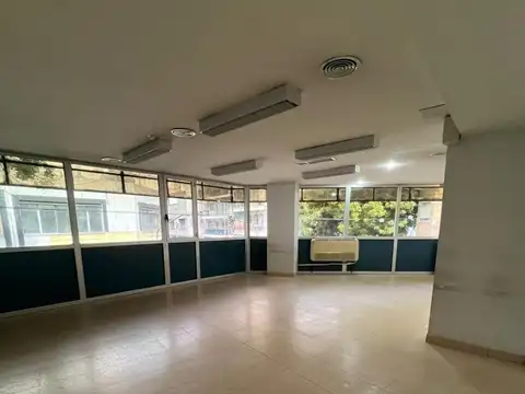 Oficina amplia - en venta - Balvanera