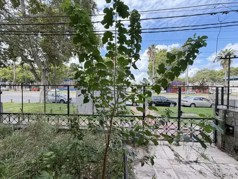 Rondeau  al 1300 | Casa a Reciclar o Terreno Para Construir