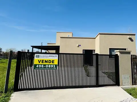 Casa en Venta en Roldan 2 dormitorios con pileta