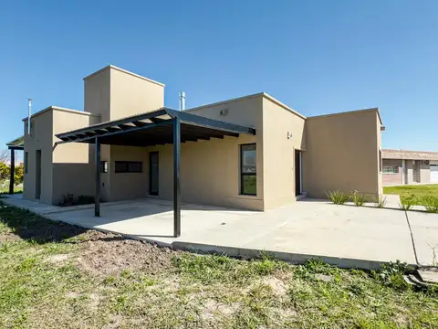 Cul de Sac 3 -  Barrio Las Tardes - Roldan