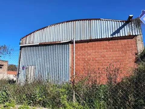 GALPON EN VENTA! ZONA  URBANA DE DESARROLLO.