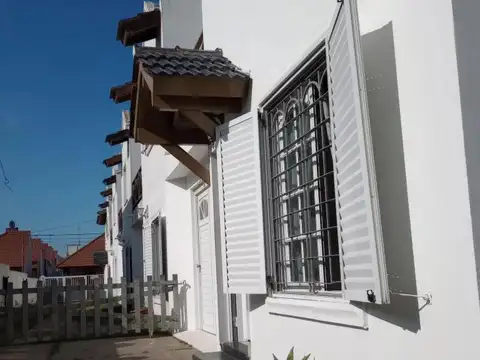 Dúplex en venta - 3 Dormitorios 2 Baños - Cocheras - 78Mts2 - Mar del Tuyú