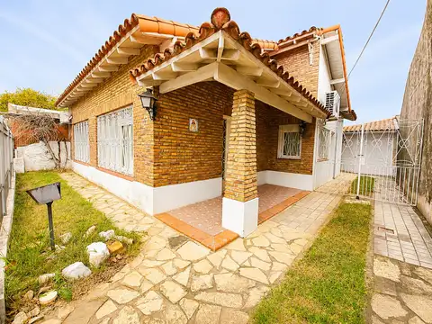 Casa en Venta en Temperley, USD 149.999