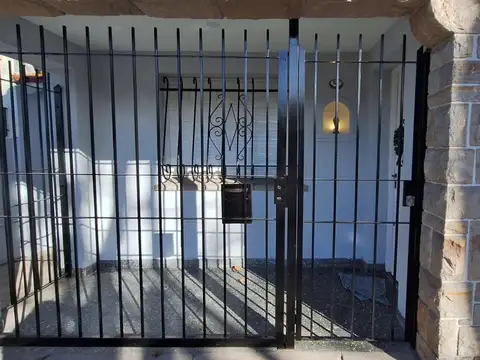 Casa en Alquiler en Lomas de Zamora, $ 1.200.000