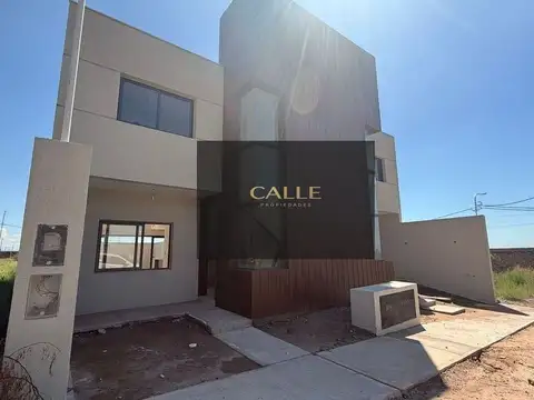 Dúplex en venta c/ cochera en Las Heras