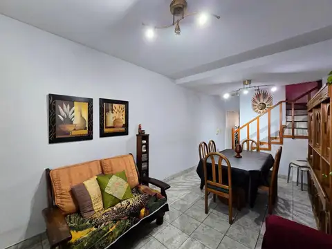 Depto Tipo Casa en Venta en Villa Sarmiento, USD 95.000