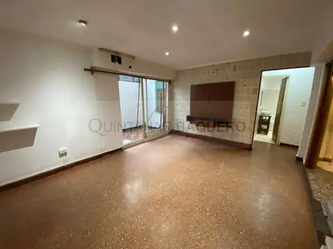 Varela 3300, Piso 1