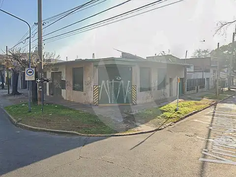 3 Locales  en venta en zona industrial, con posibilidad de ampliacion 