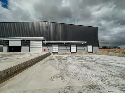 Alquiler - Nave Industrial - Parque Reconquista - 6000m2