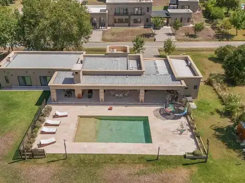 Casa en Venta en Fincas de San Vicente, USD 435.000