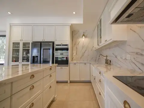 Casa en Venta de 5 dormitorios