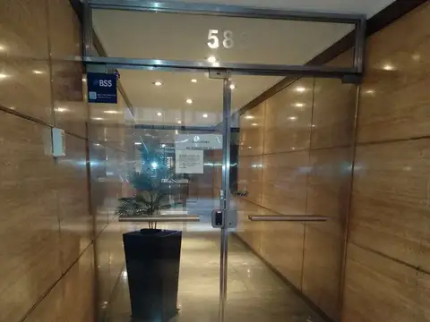 25 De Mayo 500, Piso 10