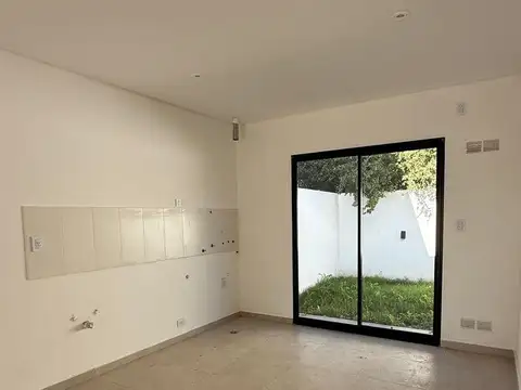 Depto Tipo Casa en Venta de 3 ambientes