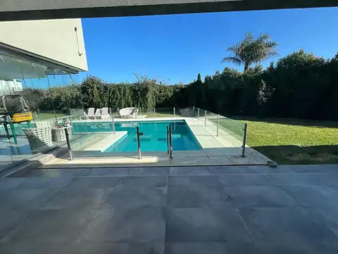 Casa en Venta de 5 dormitorios