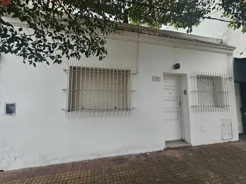 PH 2 Dormitorios en Alquiler, La Plata +Patio